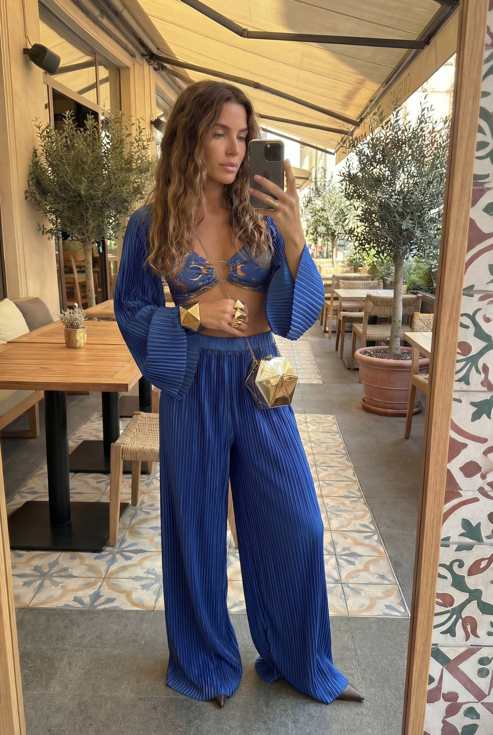 ELIO VOLAN KOLLU ÜST